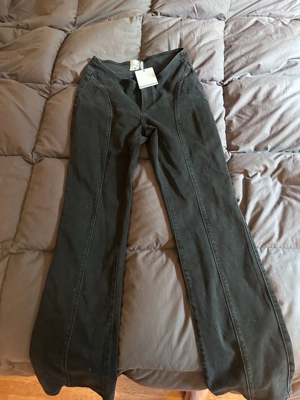 Elora Super Stretch Low Rise Bootcut Jeans - Picture 6 of 7